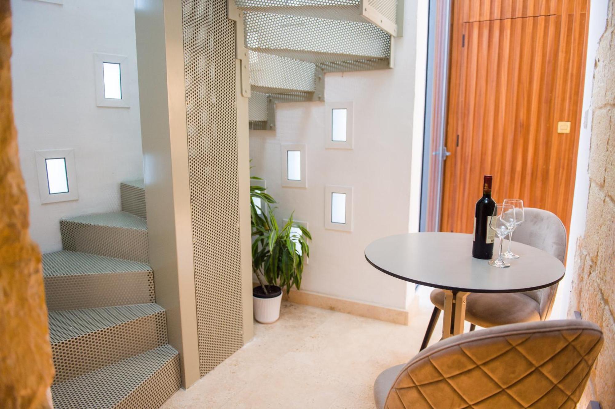 San Anton Suites แอตตาร์ด ภายนอก รูปภาพ